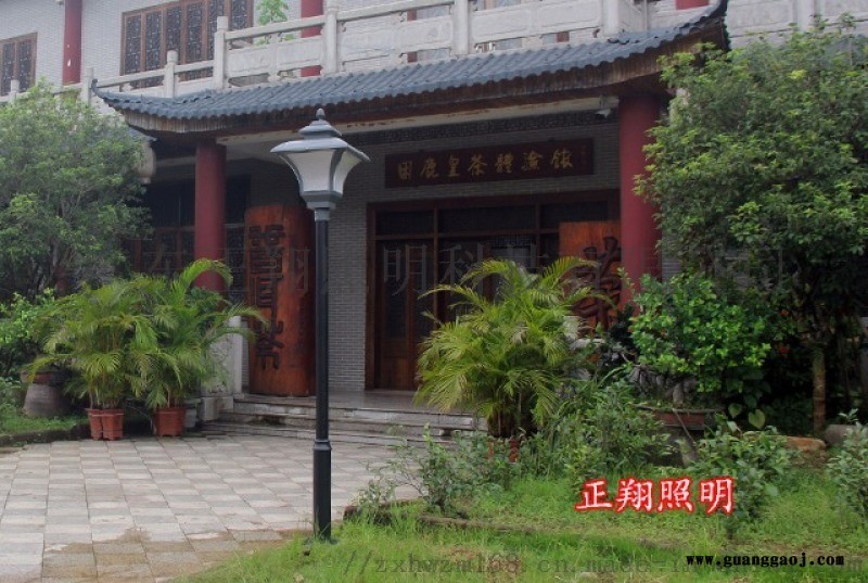 庭院灯不同材质在园林景观亮化的搭配图4