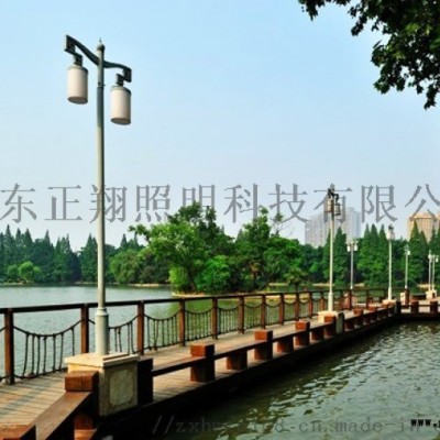 庭院灯不同材质在园林景观亮化的搭配