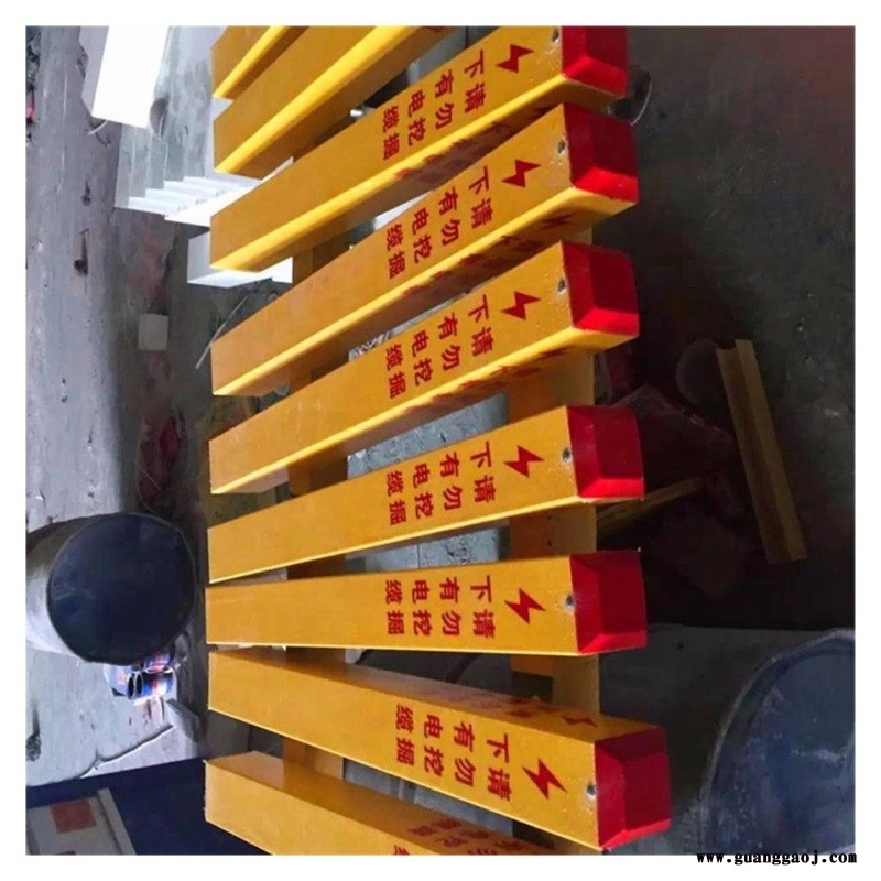 玻璃钢标示桩 标志牌厂家 污水排放加密桩 泽润图2