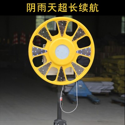 厂家批发太阳能回旋灯智能光控回转灯红蓝交通警示回旋路障灯