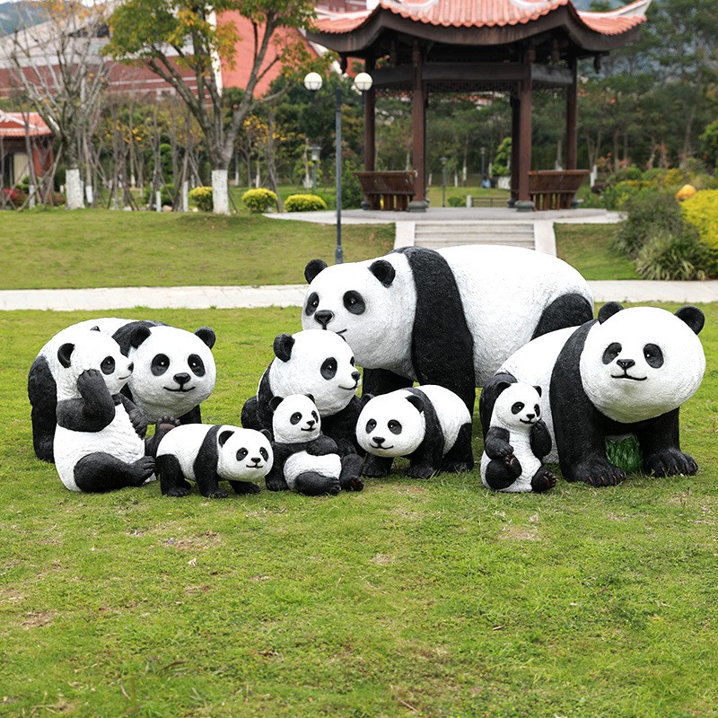 仿真熊猫摆件户外玻璃钢动物雕塑园林景观公园小区庭院房地产美陈图3