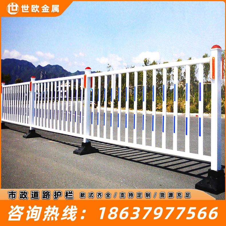 市政道路护栏锌钢铸铁护栏交通隔离栏京式护栏花箱护栏牡丹花护栏图3